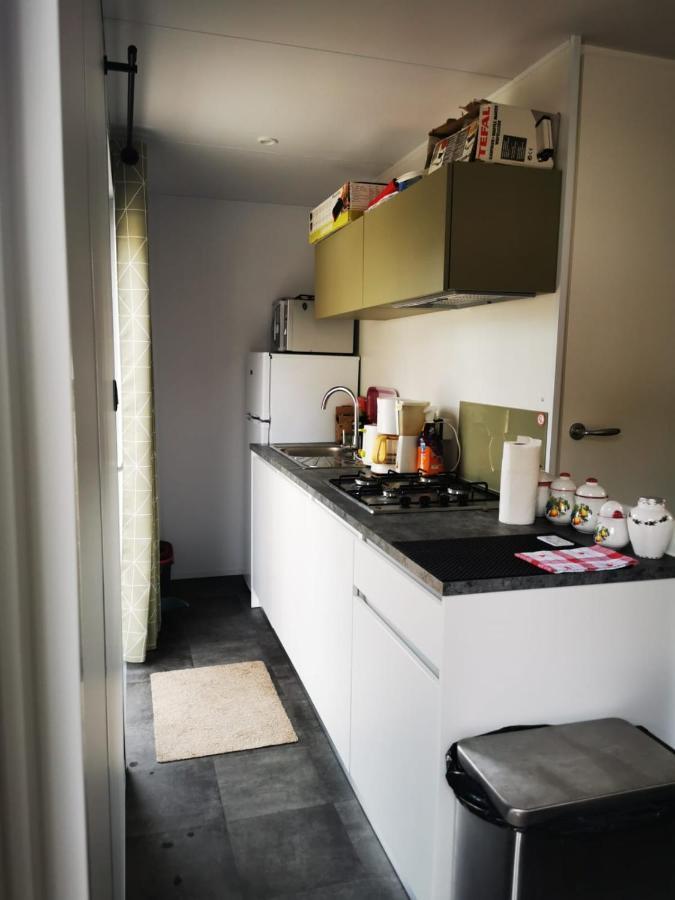 Mobil Home Neuf Camping L Ile Dor Plage St Raphael Avec Piscine Saint-Raphael (Var) Exterior foto