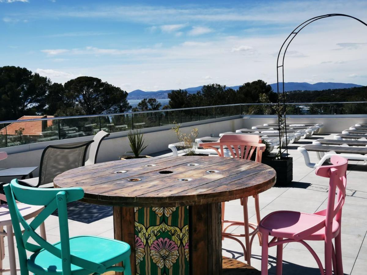 Mobil Home Neuf Camping L Ile Dor Plage St Raphael Avec Piscine Saint-Raphael (Var) Exterior foto