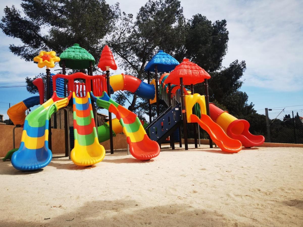Mobil Home Neuf Camping L Ile Dor Plage St Raphael Avec Piscine Saint-Raphael (Var) Exterior foto