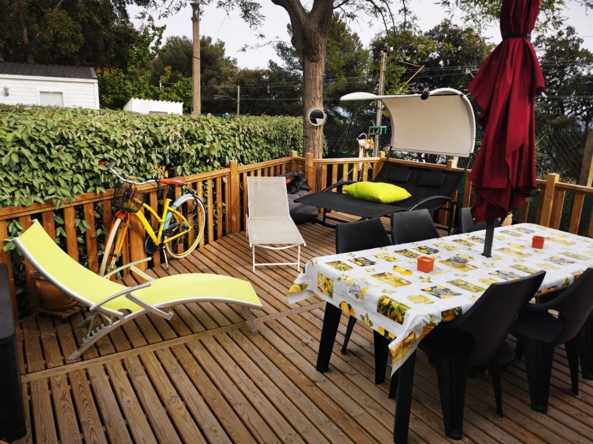 Mobil Home Neuf Camping L Ile Dor Plage St Raphael Avec Piscine Saint-Raphael (Var) Exterior foto