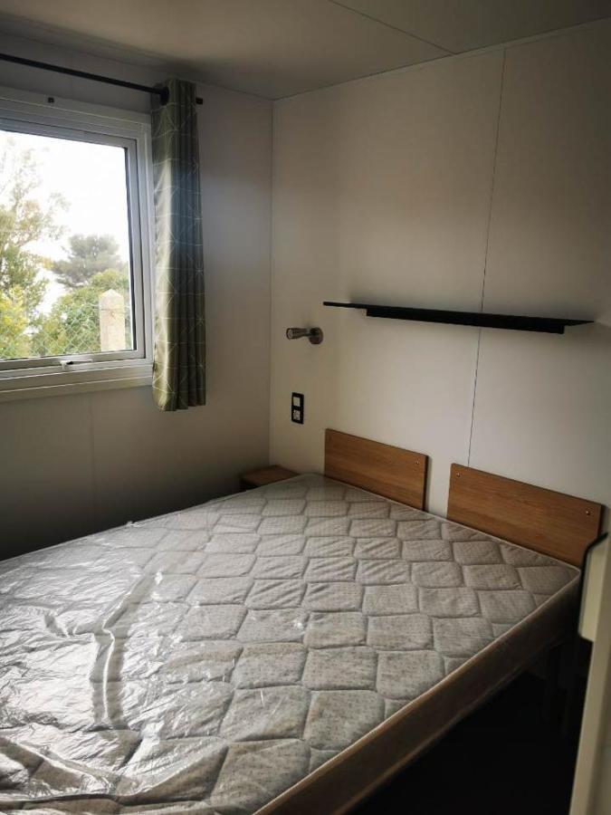 Mobil Home Neuf Camping L Ile Dor Plage St Raphael Avec Piscine Saint-Raphael (Var) Exterior foto